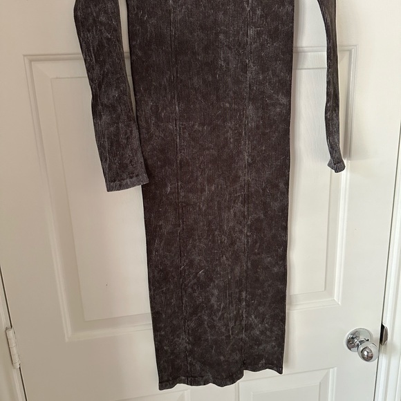 BDG Urban Outfitters Washed Black Seamless Midi Dress - Picture 4 of 11